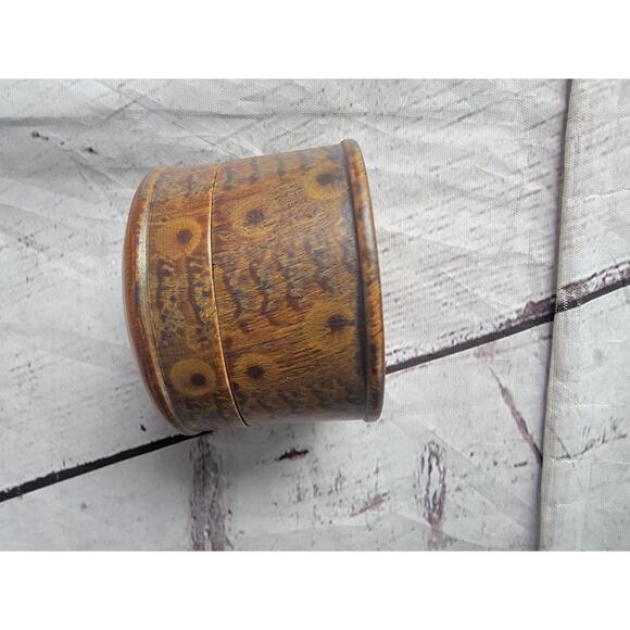 Wooden Carved Round Trinket Box - Picture 6 of 10